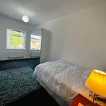 Liberty Inn Room With Sharing Toilet And Kitchen