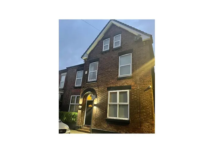 Home @ 2 Tancred Road