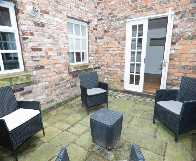 Holiday home Spacious House Centre L1, Sleeps 16 Liverpool