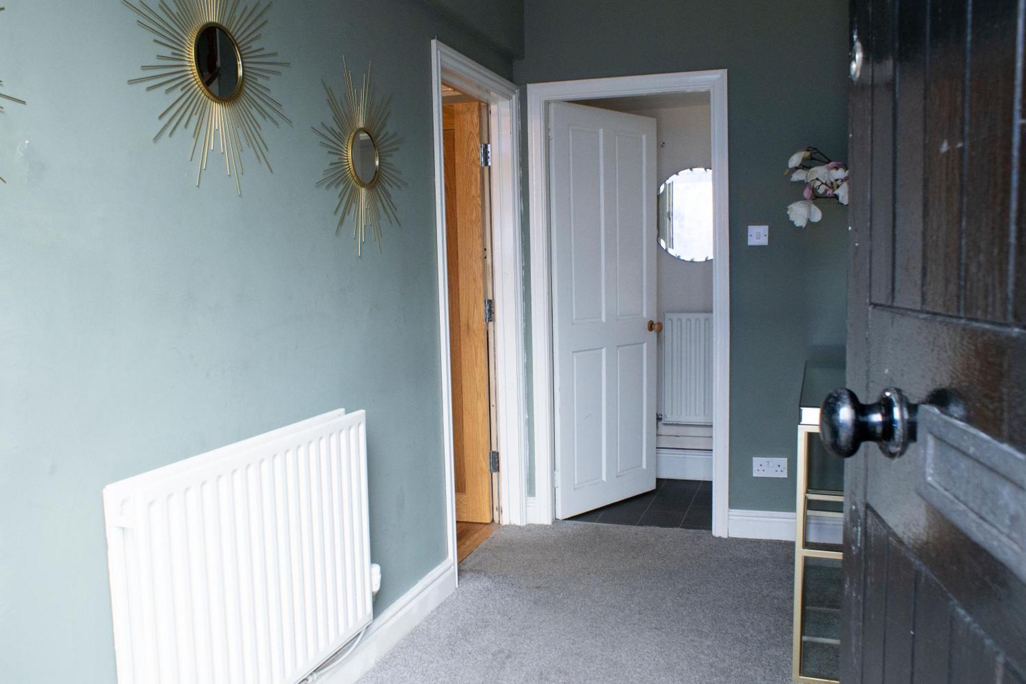 Spacious House Centre L1, Sleeps 16 Liverpool