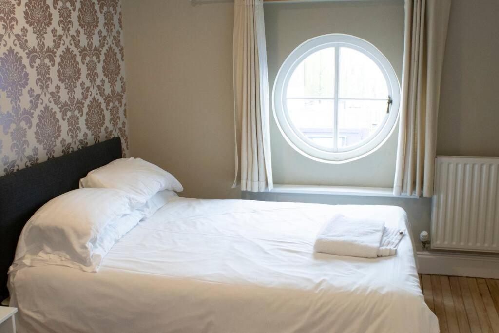 Holiday home Spacious House Centre L1, Sleeps 16
