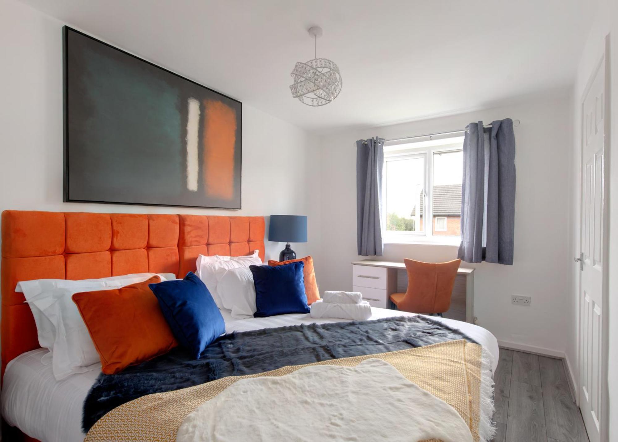Voguish 3br In Huyton Liverpool