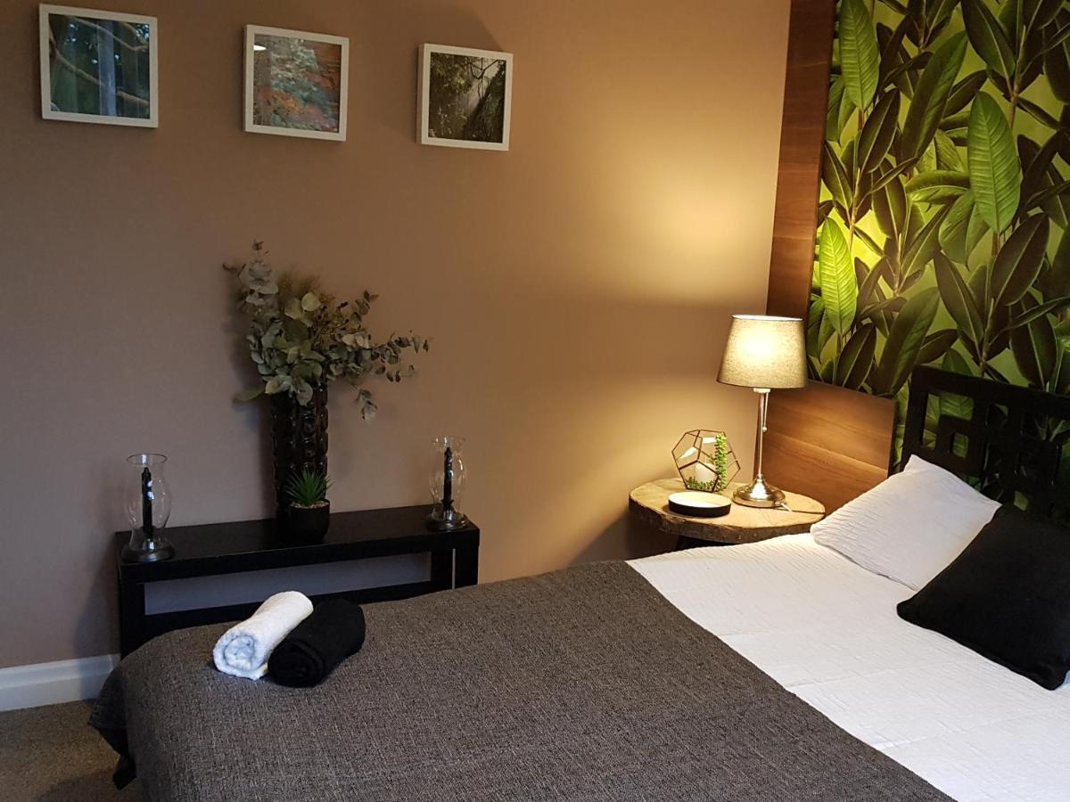 Luxury 5* With Secret Garden And Free Parking Holiday home *