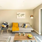 2-Bed Flat At Monarchs Quay, Liverpool Waterfront