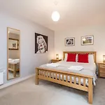 Host & Stay - York Place Apt
