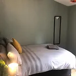 Lark Lane Rooms