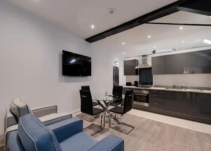Temple Court Cavern Quarter Apartments By Happy Days