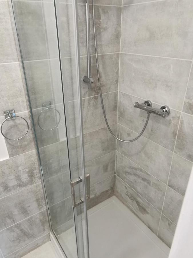 City 5 Bed House Sleeps 12 Guest house Liverpool