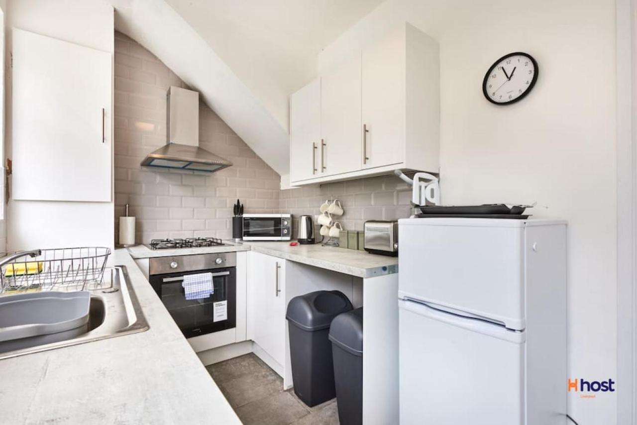Host - Family Near Centre, Pets Ok & Free Parking Holiday home