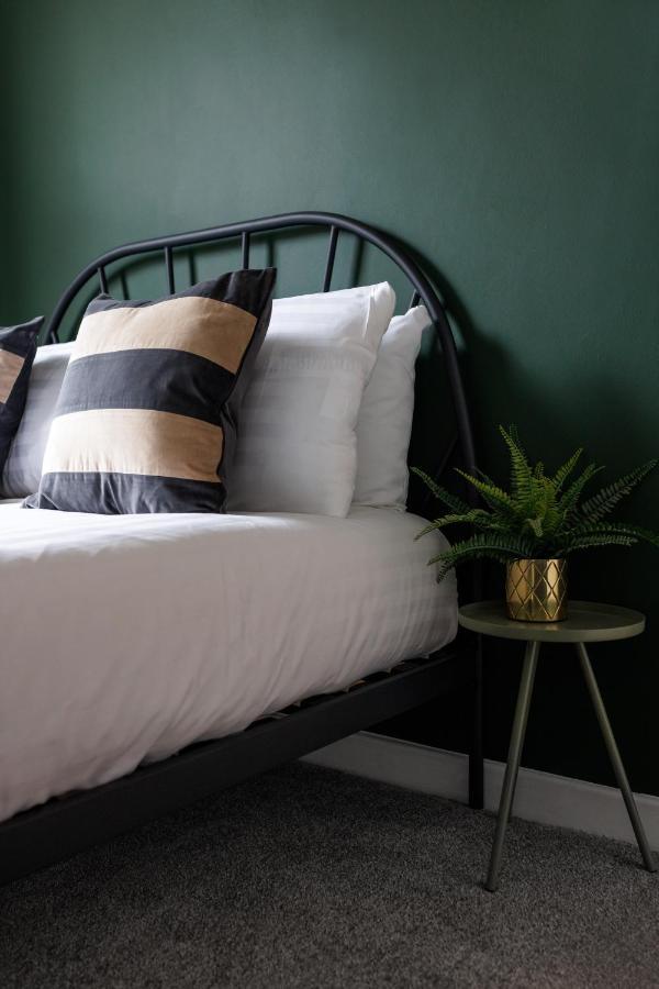 Talton House - Air Host & - Free Parking Apartment Liverpool