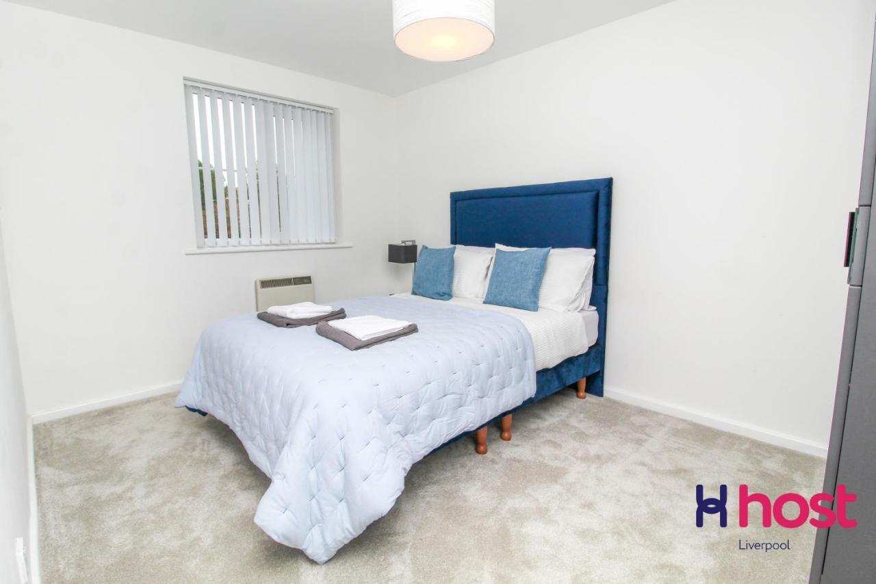 Host - Riverside Retreat By Centre With Private Parking Liverpool