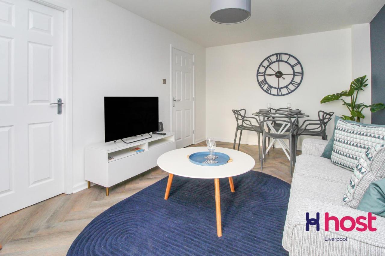 Host - Riverside Retreat By Centre With Private Parking * Liverpool