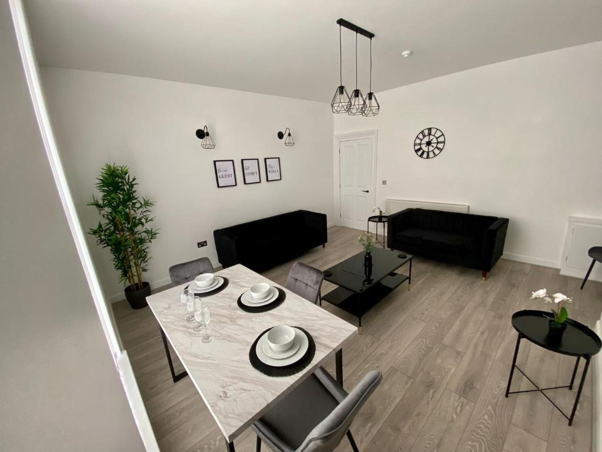 Air Host And - Georgian Quarter - Falkner Square Apartment, 2 Bedroom Sleeps 4 Apartment