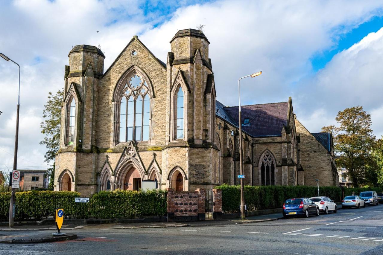 Host & - Belvidere Church Apartment *