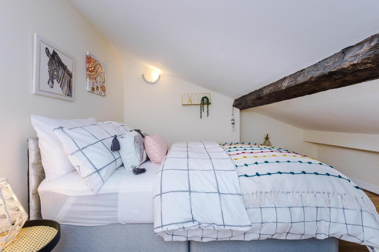 Apartment Large Duplex In Centre! Lime Street! Football! Ideal For Stag And Hen Do Stays!