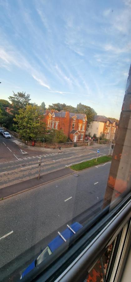1 Bed Entire Studio Flat 10 Min From Centre Apartment