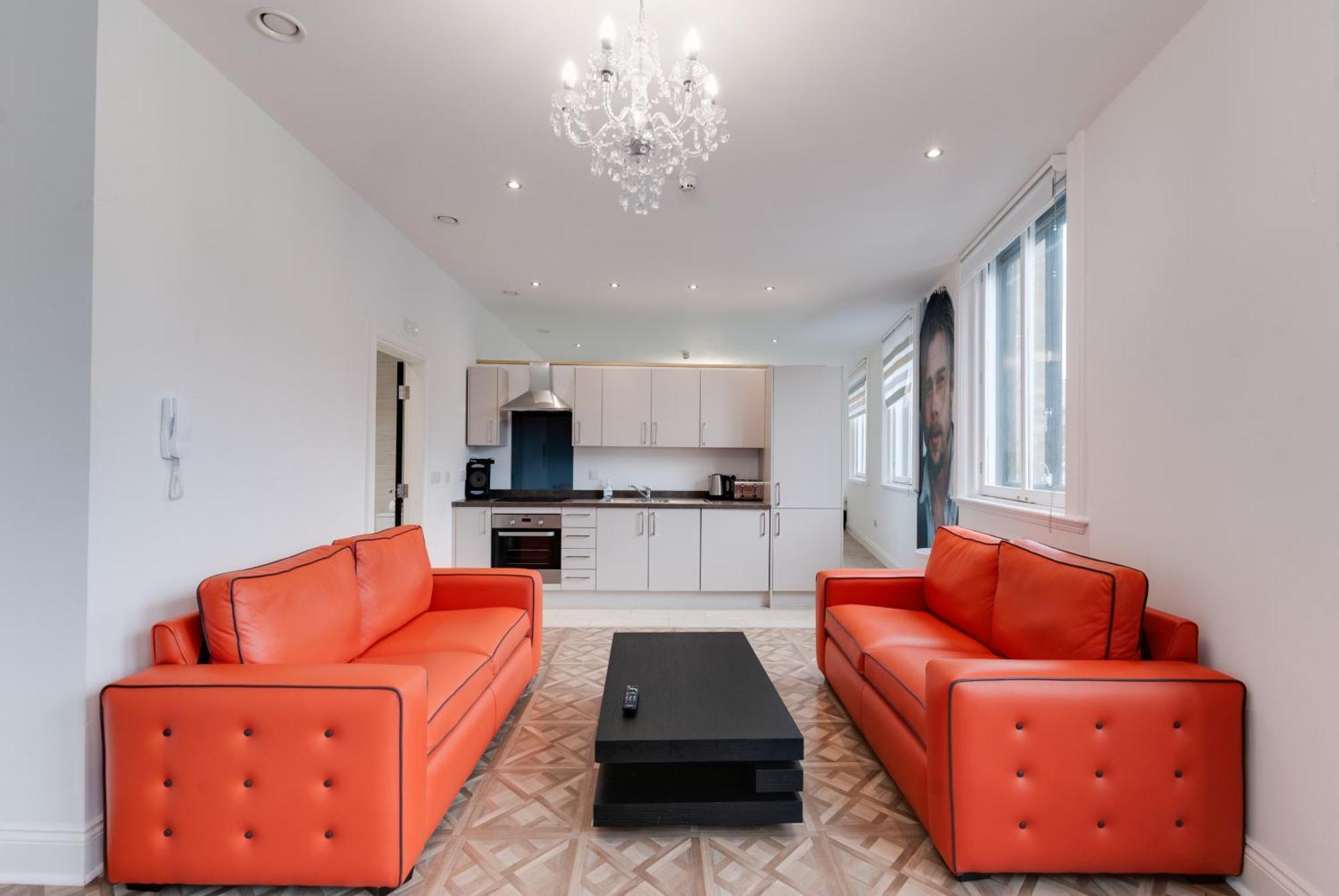 Temple Court Cavern Quarter By Happy Days