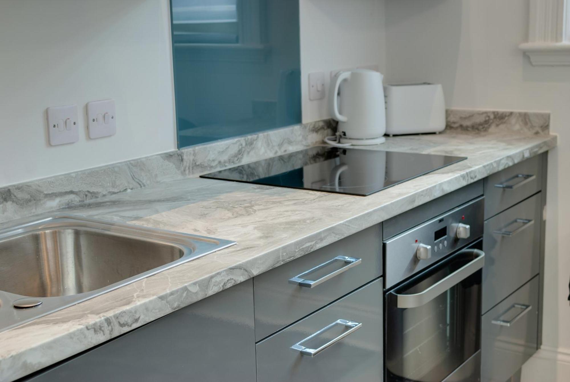 Temple Court Cavern Quarter By Happy Days Apartment *