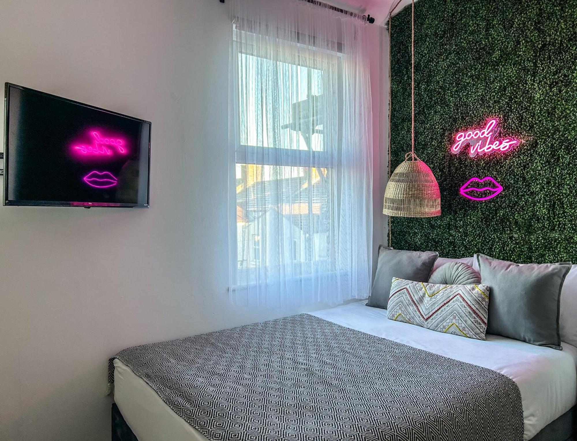 Apartment J&w With Free Parking