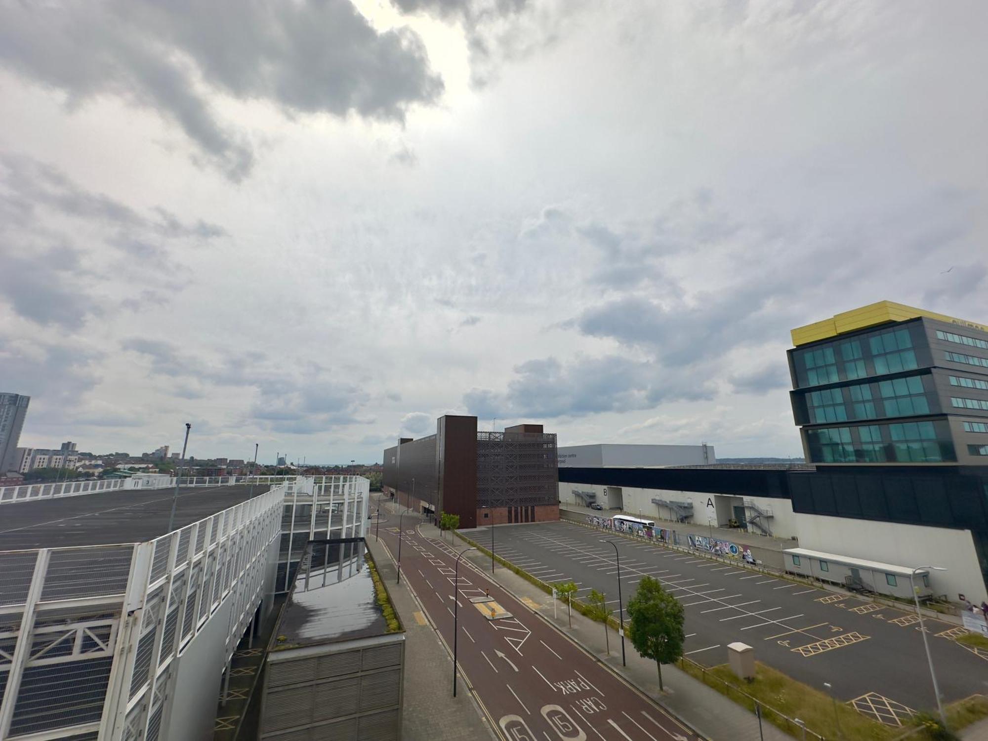 Monarchs Quay Arena By Happy Days Apartment *
