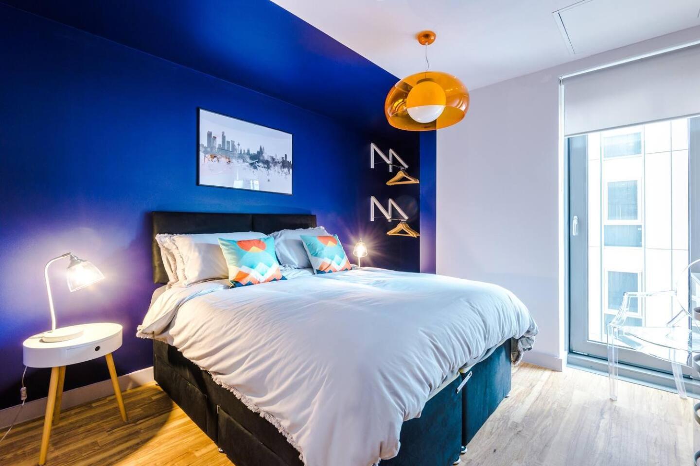 High Reviewed 1-bed With Parking Location Holiday home Liverpool
