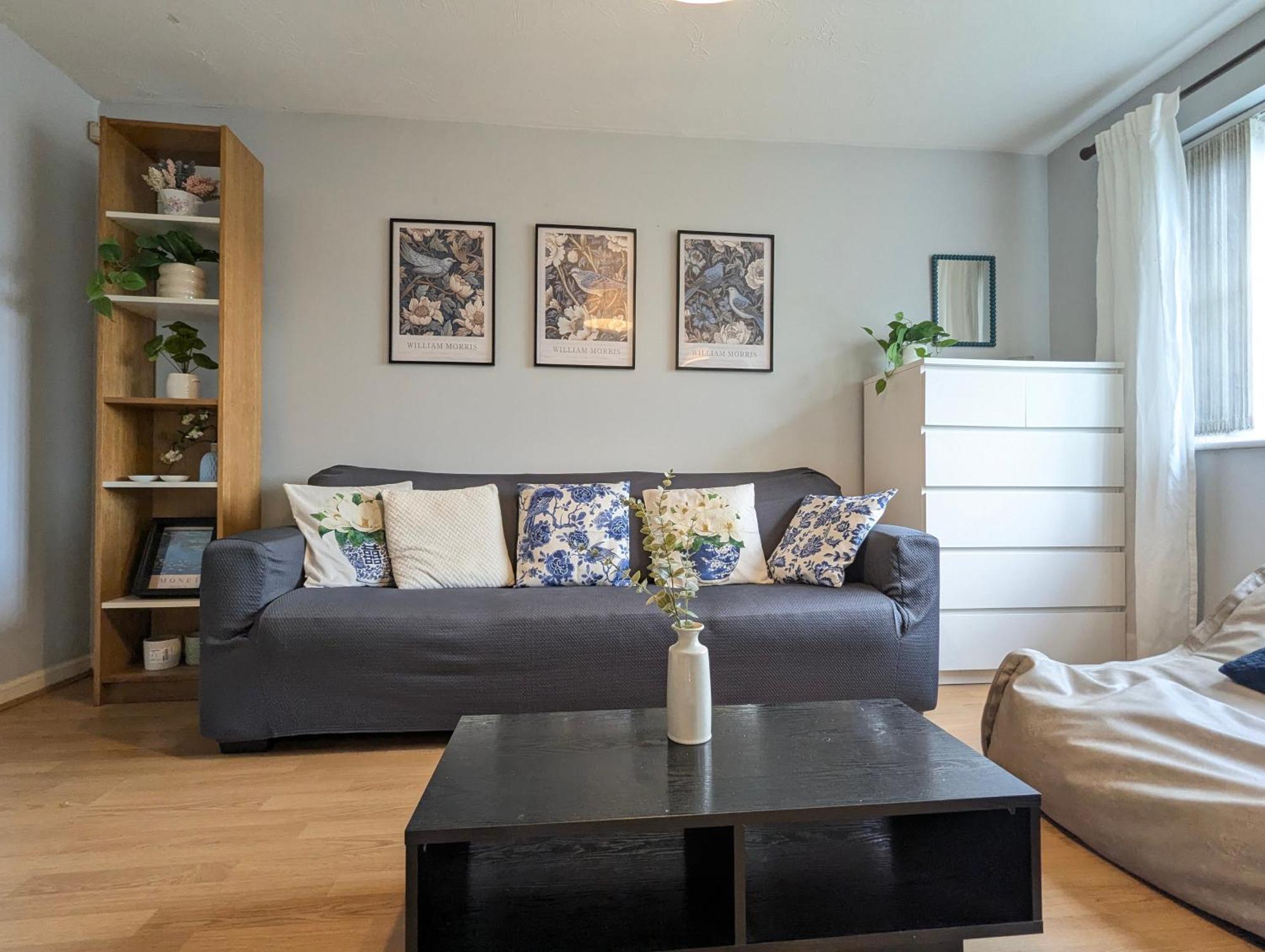 Vintage 2-bed Centre Gem Free Parking Apartment Liverpool