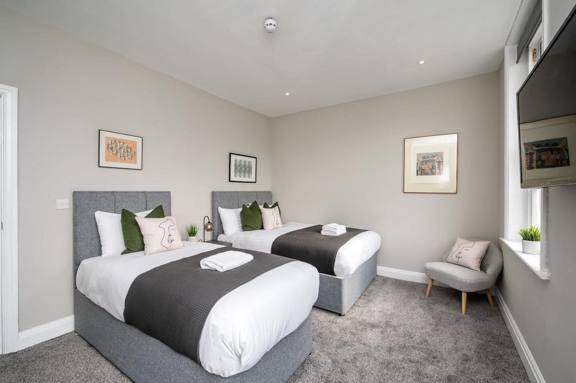 Lennon's Place Sleeping 5 Guests Apartment Liverpool