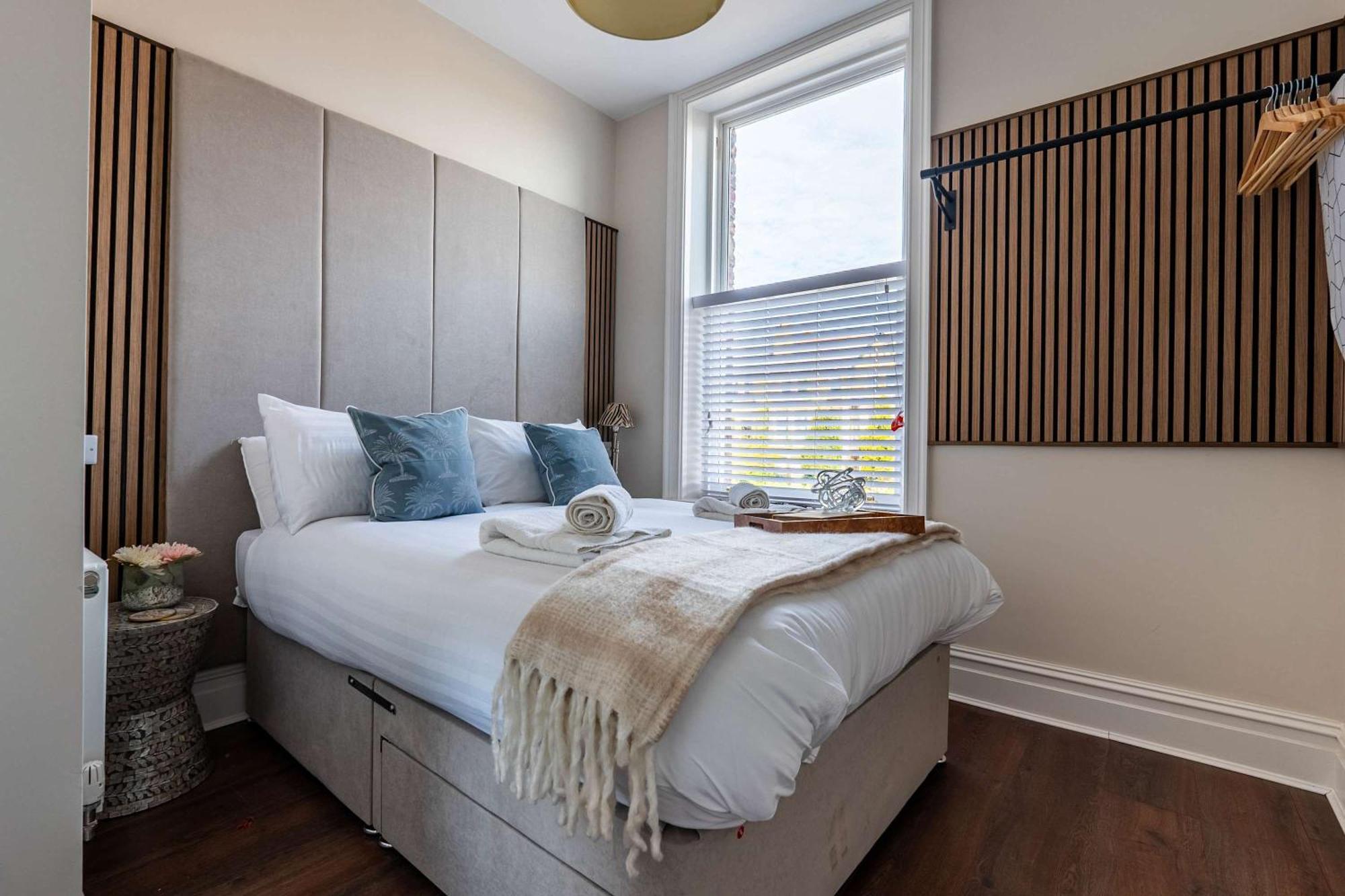 1 Bedroomed In Sleeps 4 Apartment Liverpool