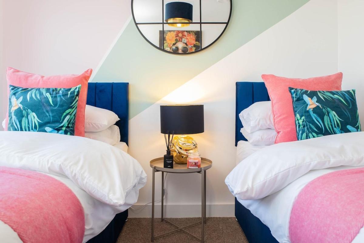 Apartment Oriel - - Free Parking - 6 Beds