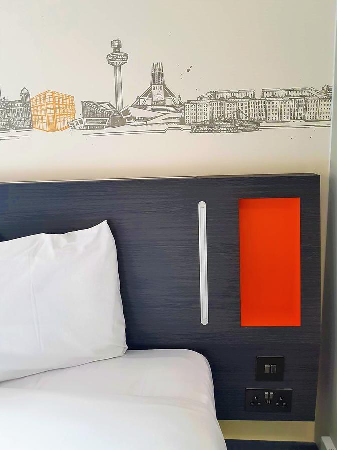 Easyhotel 3*