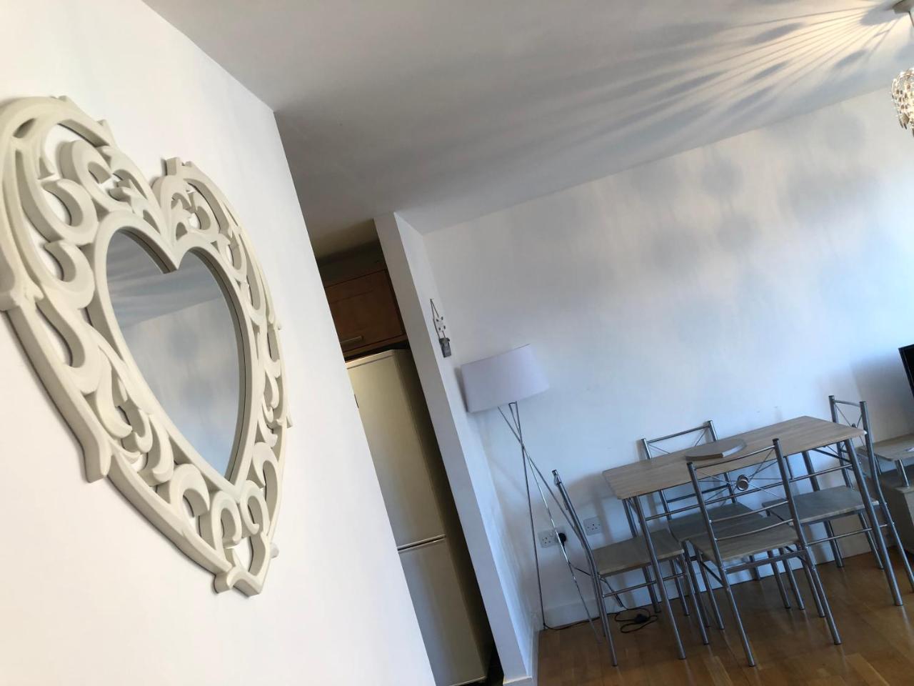 Air Host And Clean - Manhattan Place With Free Underground Secure Parking Apartment *