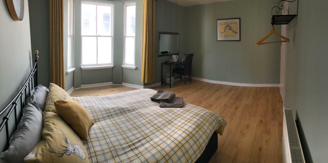 Lark Lane Guest house