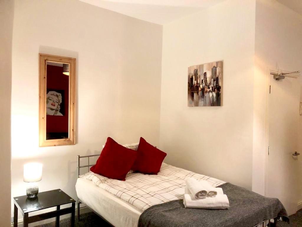 Belmont Apartment
