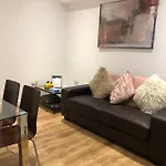 Lovely 4-Bed House In Anfield All En-Suite