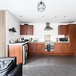 Air Host And Stay - Argyle Apartment Sleeps 4 City Centre
