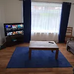 Lovely House 6 Mins Drive To Town Sleeps 1 To 6
