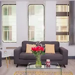 8 Water St