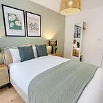 Host & Stay - The Skandi Hideaway