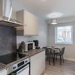 Fantastic 1 Bedroom Apartment In Liverpool