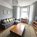 Lovely Victorian House Near Liverpool Centre
