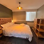 Mossley Hill Retreat