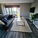 Brand New Luxury Home By City Superhost