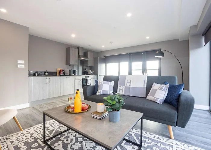 Brand New Luxury Home By City Superhost