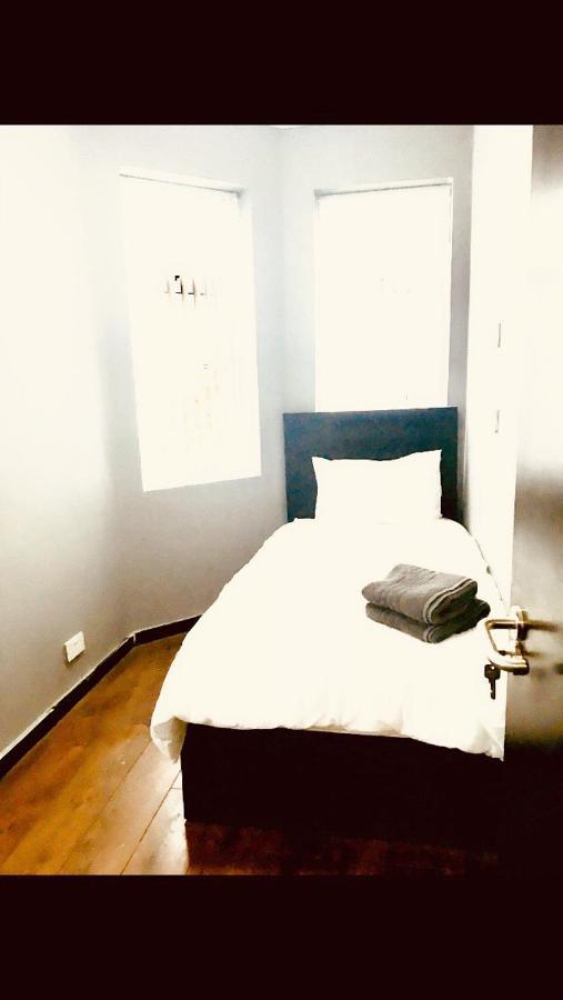 Klopps Guest Capsule hotel