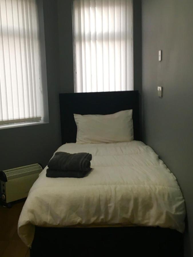 Klopps Guest Capsule hotel *