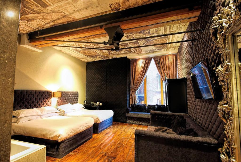 Signature Living Hotel