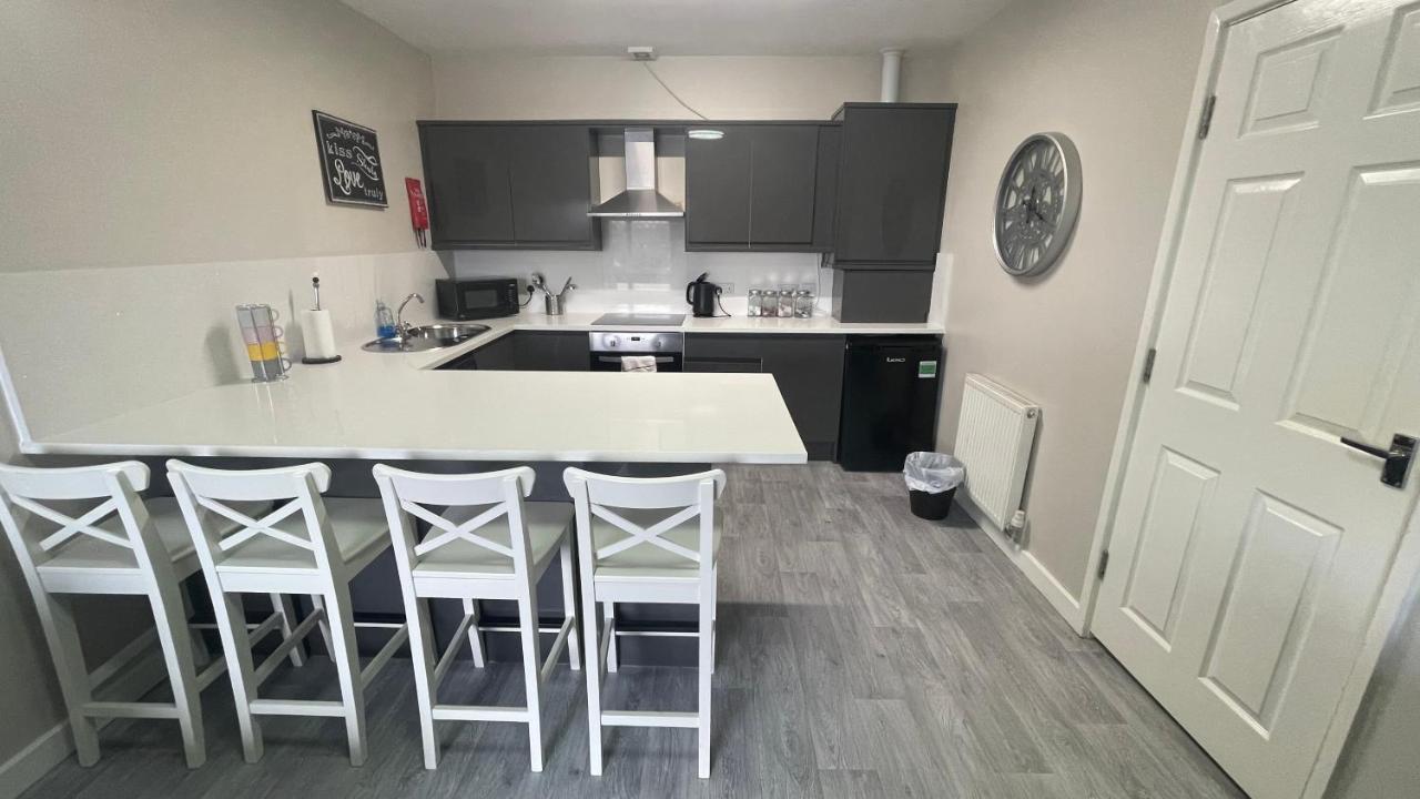 Aparthotel Mays Apartments: Centre Convenience With Free Parking Liverpool