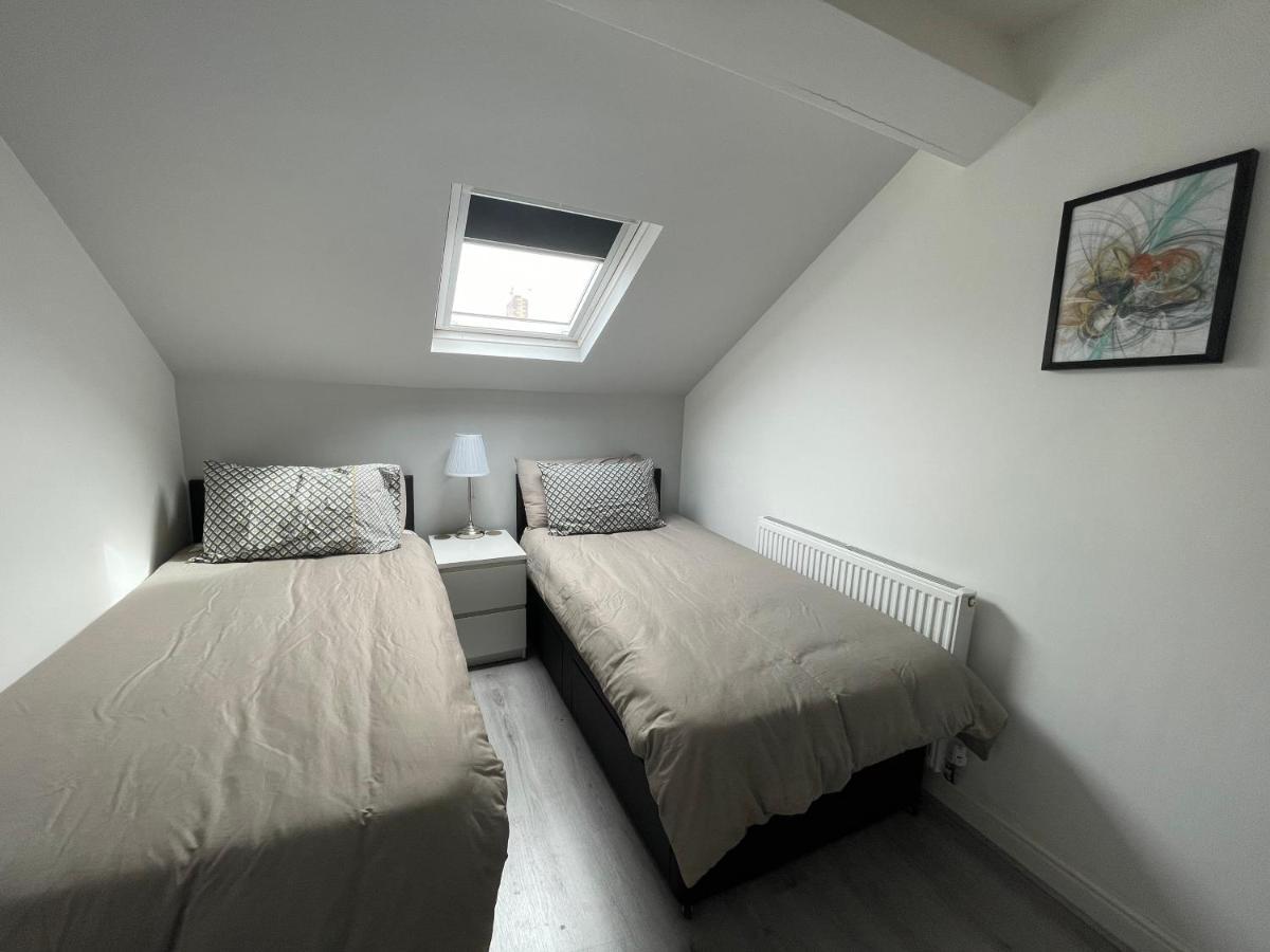 Ryan Air I - Lfc Apartment *