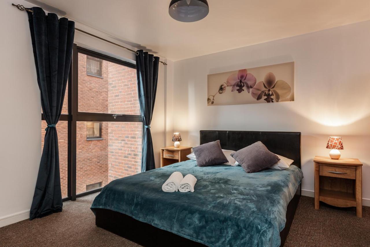 Centre - East Village Apartment