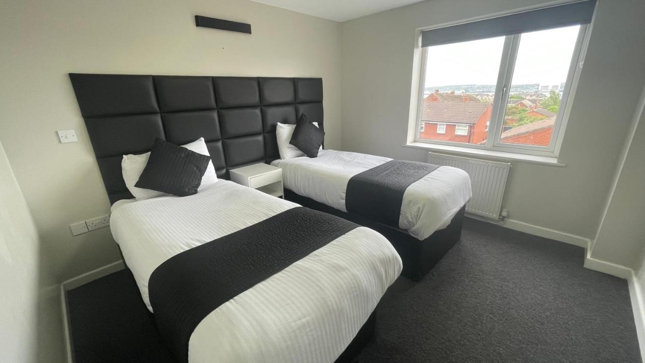 Mays Apartments: Centre Convenience With Free Parking Liverpool